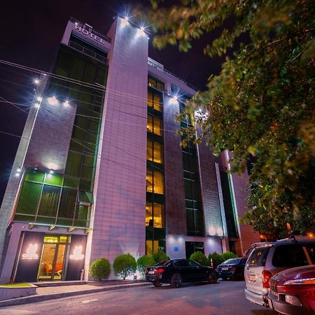 Capitol By Umbrella Hotel Tbilisi ภายนอก รูปภาพ