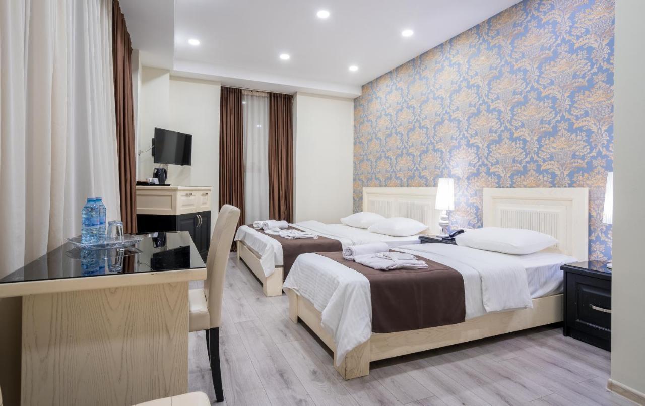 Capitol By Umbrella Hotel Tbilisi ภายนอก รูปภาพ